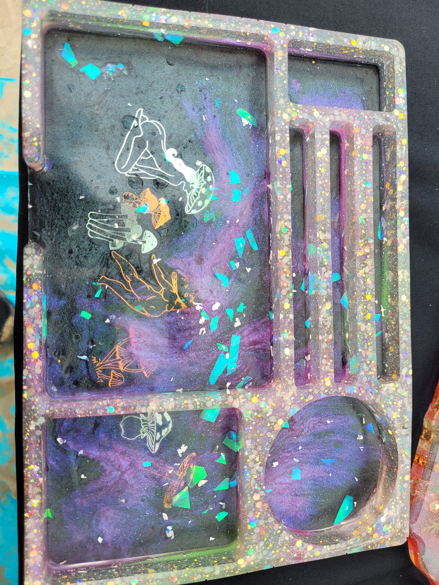 Decorative MJ Mushroom Girl Rolling Tray - Glow in the dark