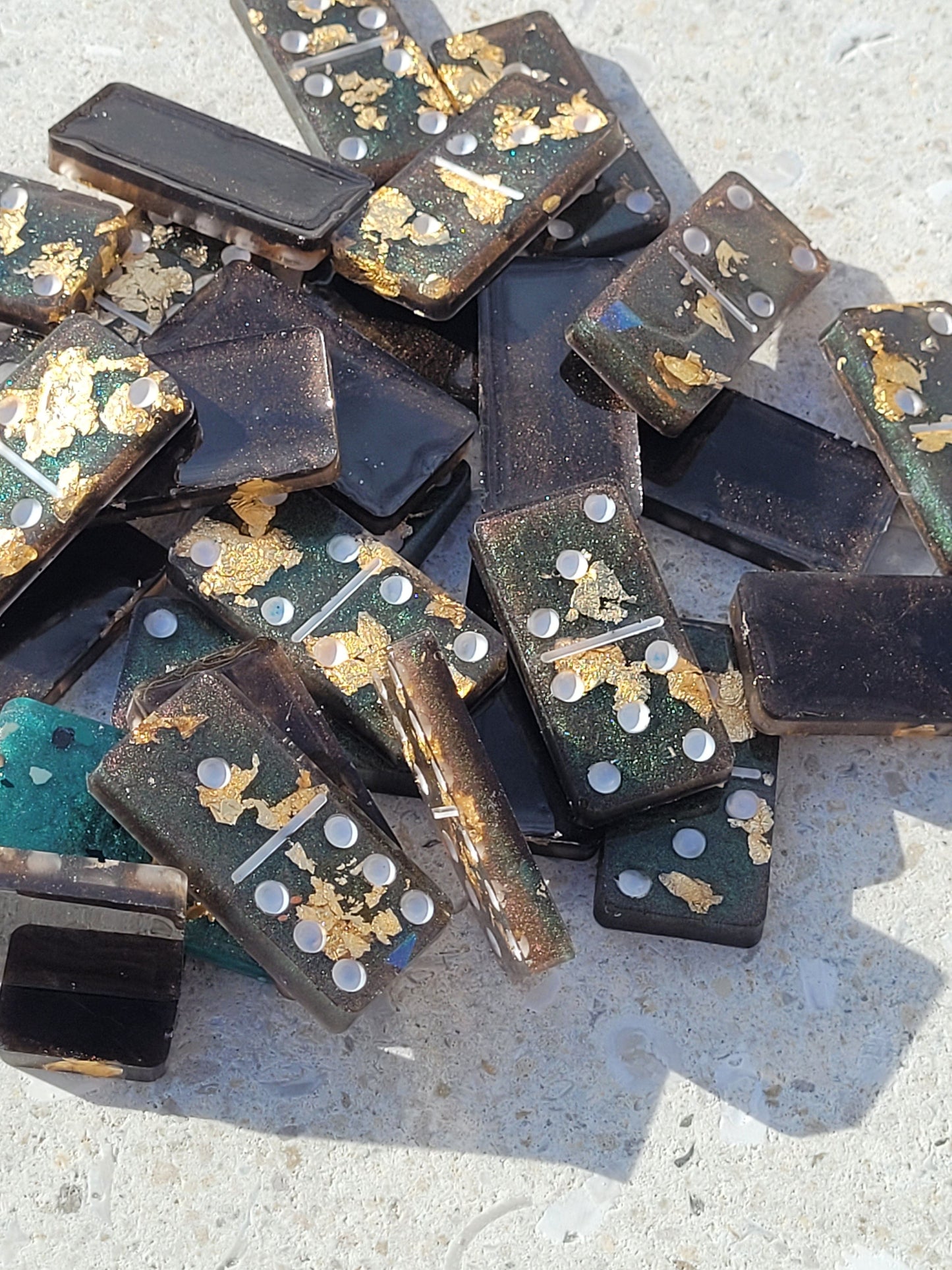 Classic Pip 28 Tile Classic Hand Crafted Resin Domino Game - High Heat Tolerant