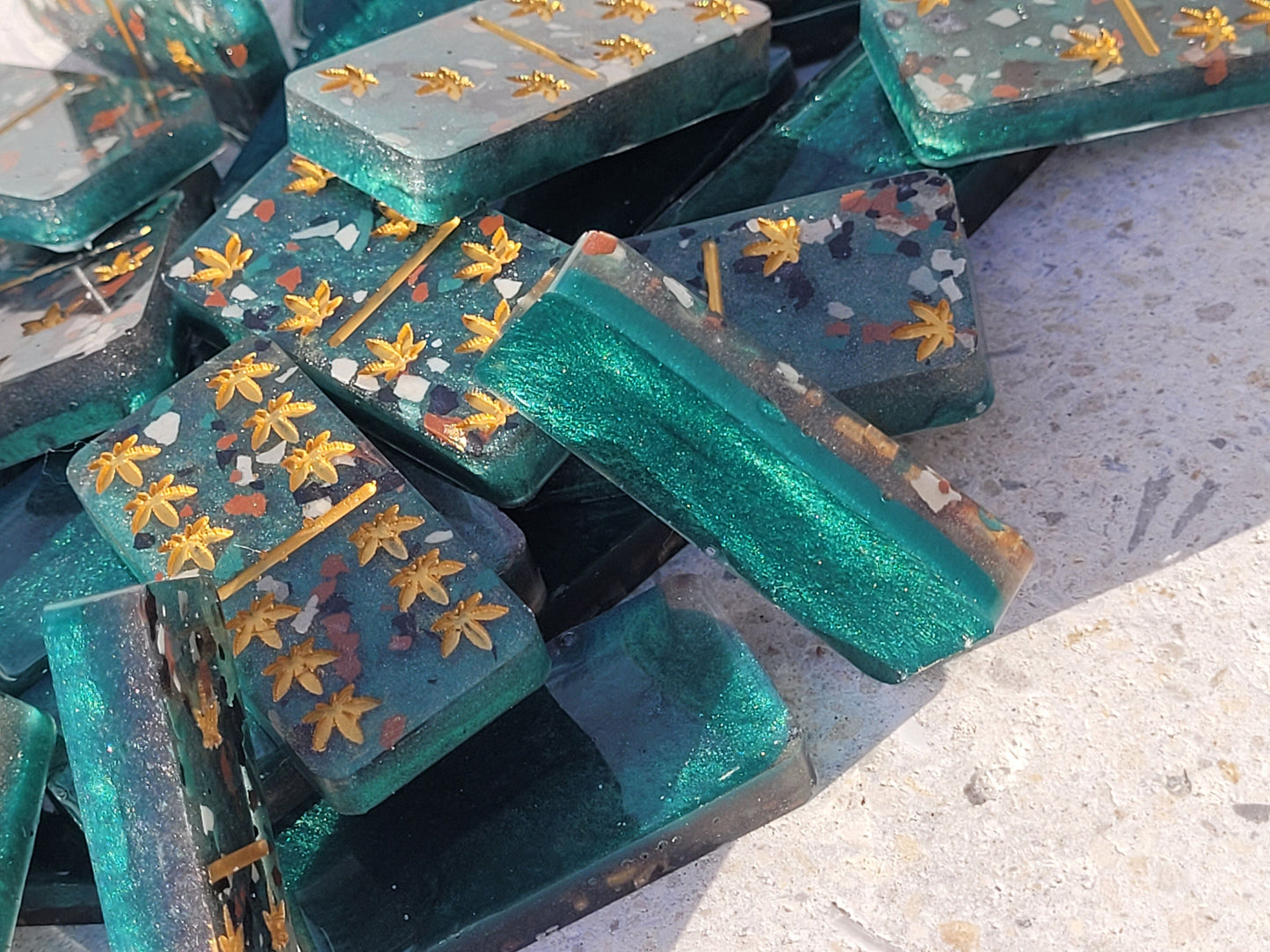 Camo Weed Pip 28 Tile Game - Marijuana - Pot Leaf Stoner Resin Dominoes - High Heat Tolerant
