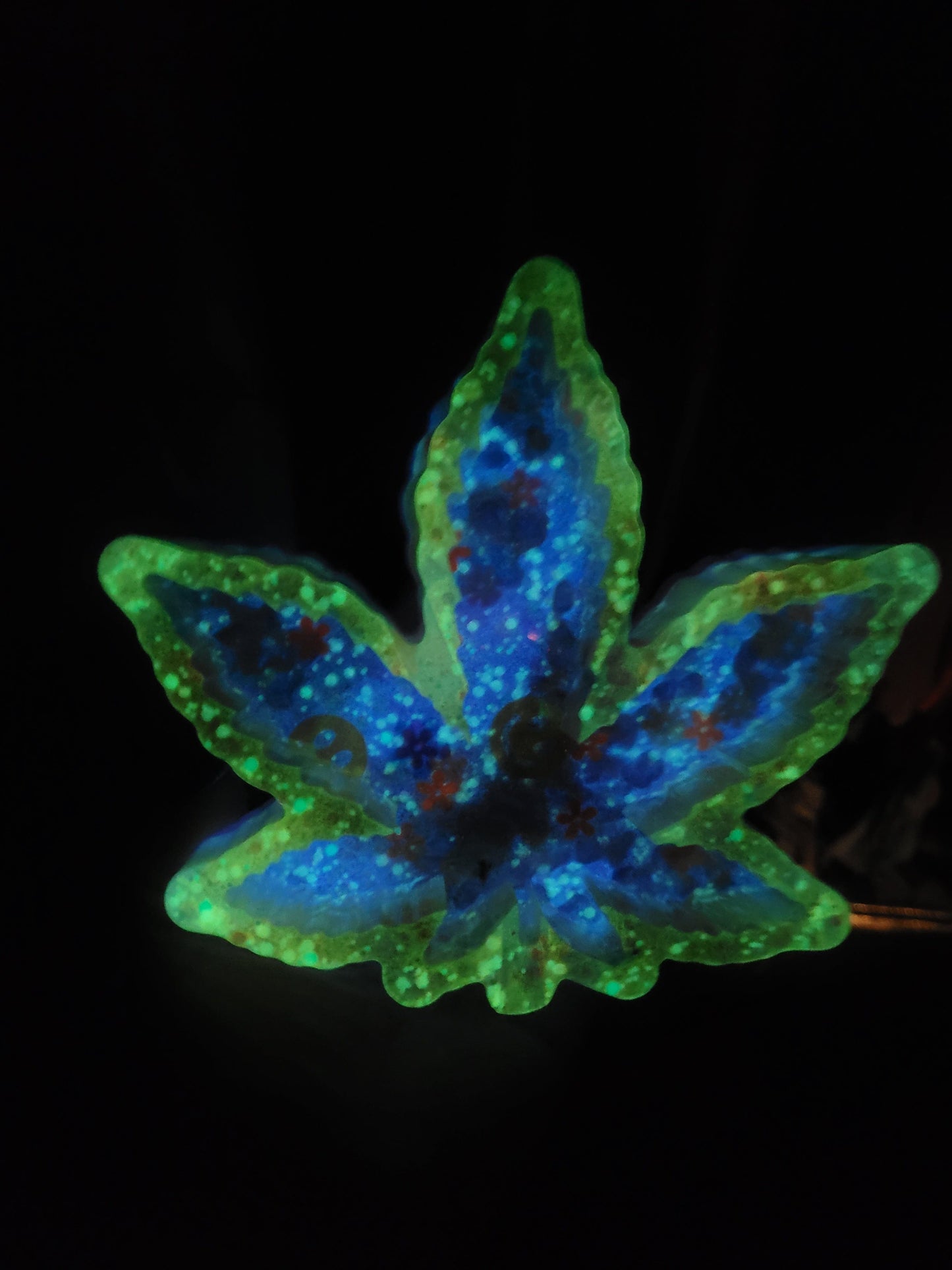 Pot Leaf Ashtray - *Glow in the Dark* Groovy